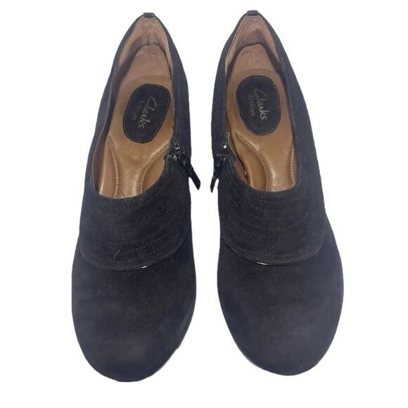 Clarks Artisan Collection SZ 6 Society Ascot Black Suede Comfort Kitten Heels - Picture 6 of 14